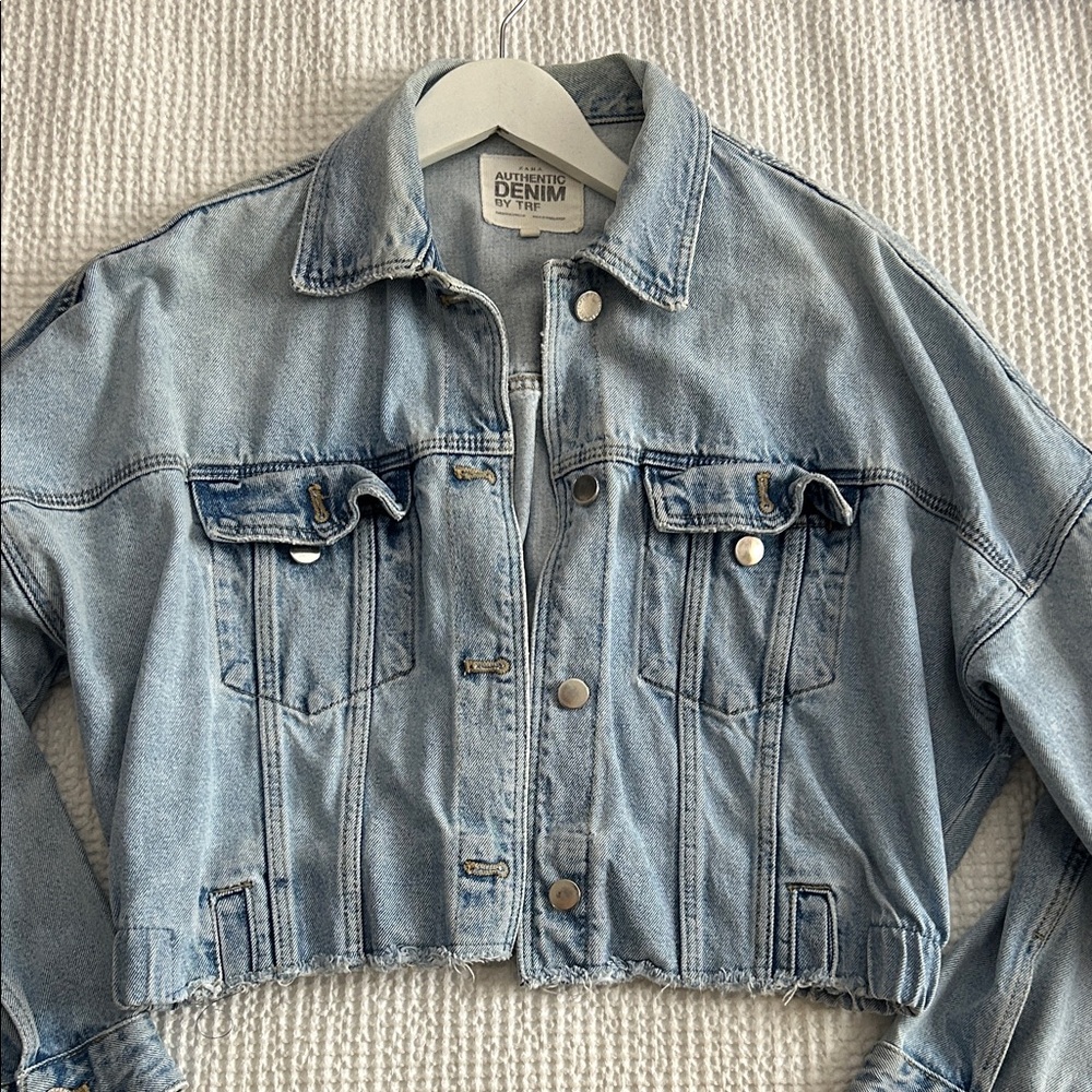 Zara Denim Cropped Trucker Jacket - Light Blue